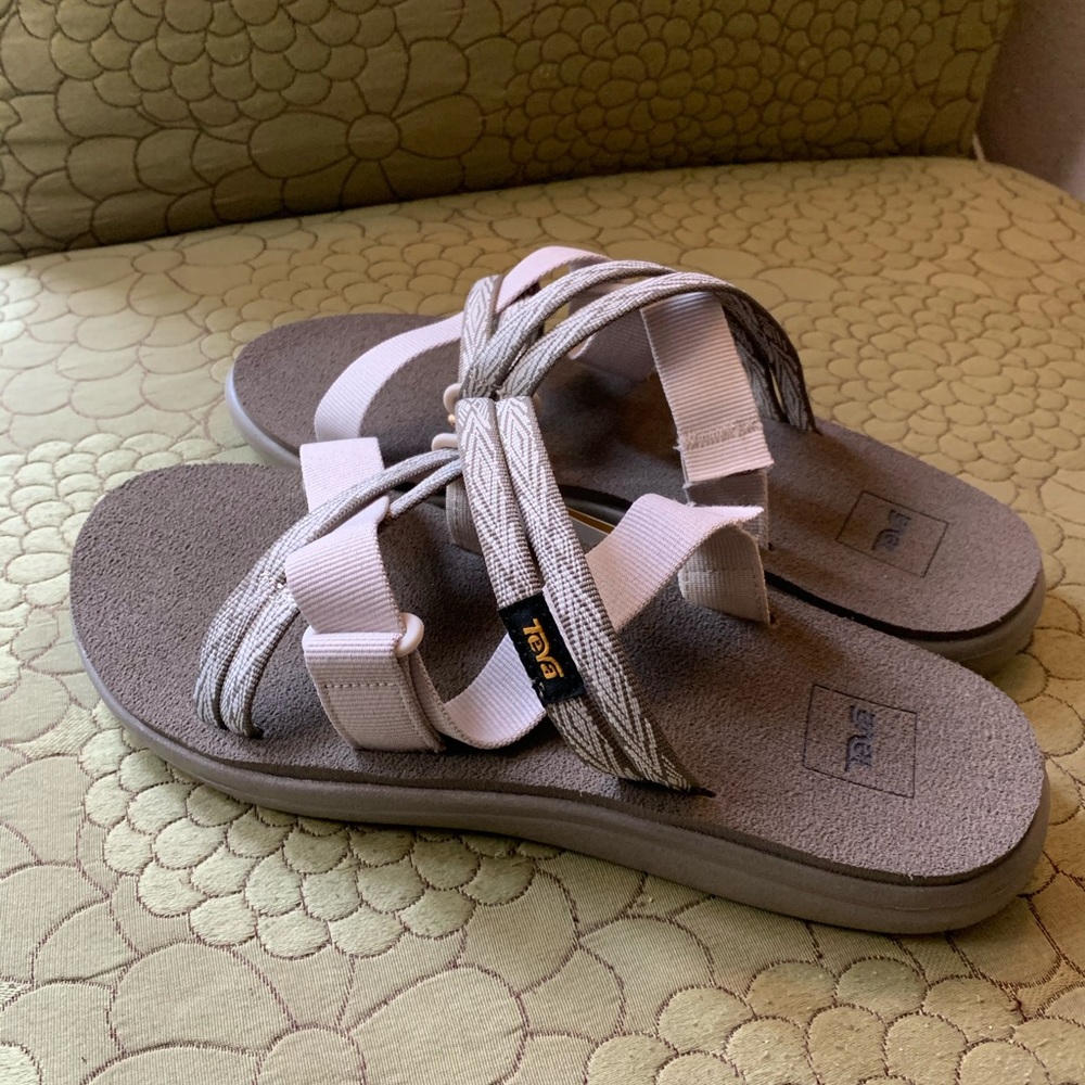 BRAND NEW TEVA Voya Slides